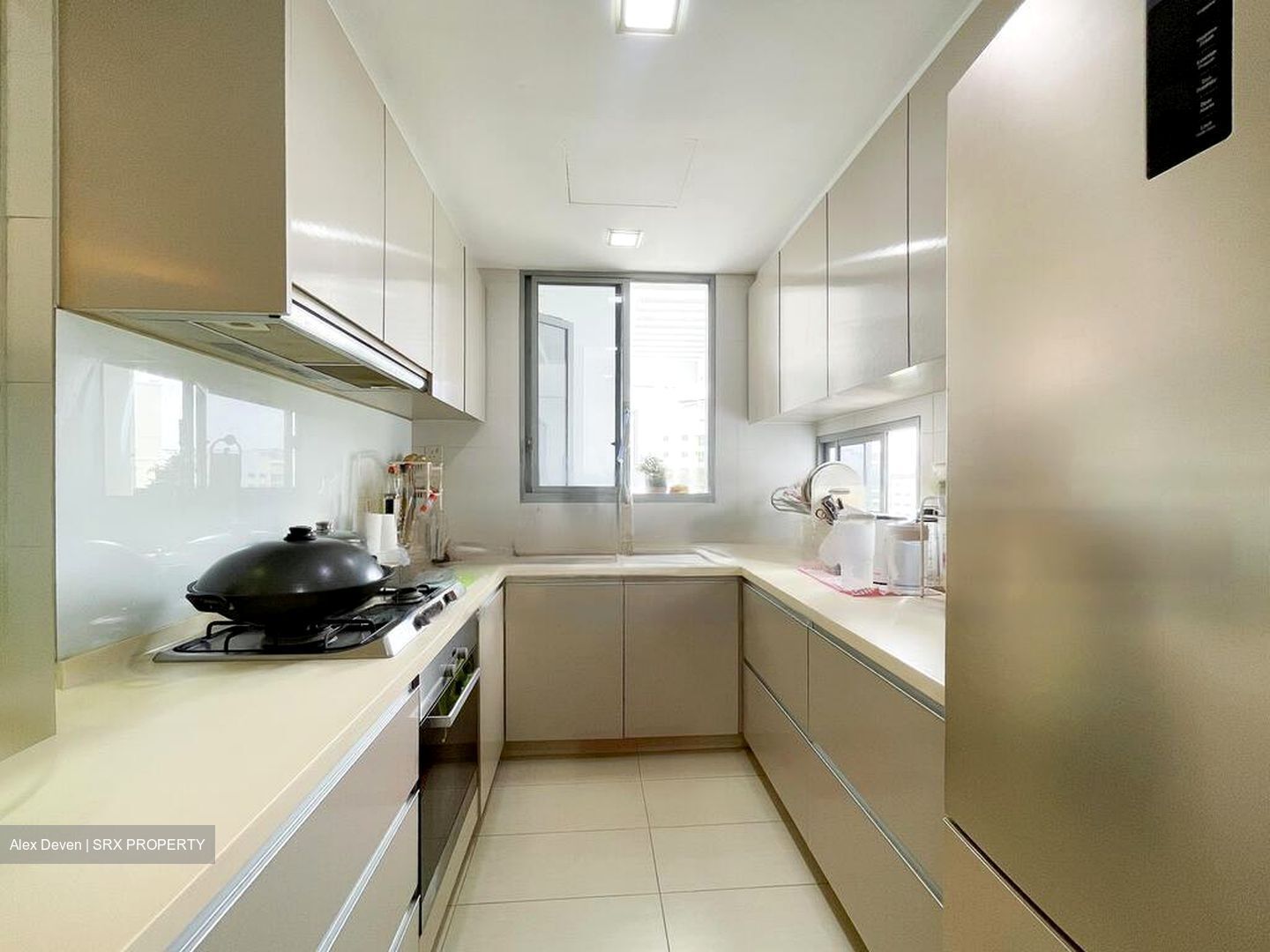 Prive (D19), Condominium #463743481